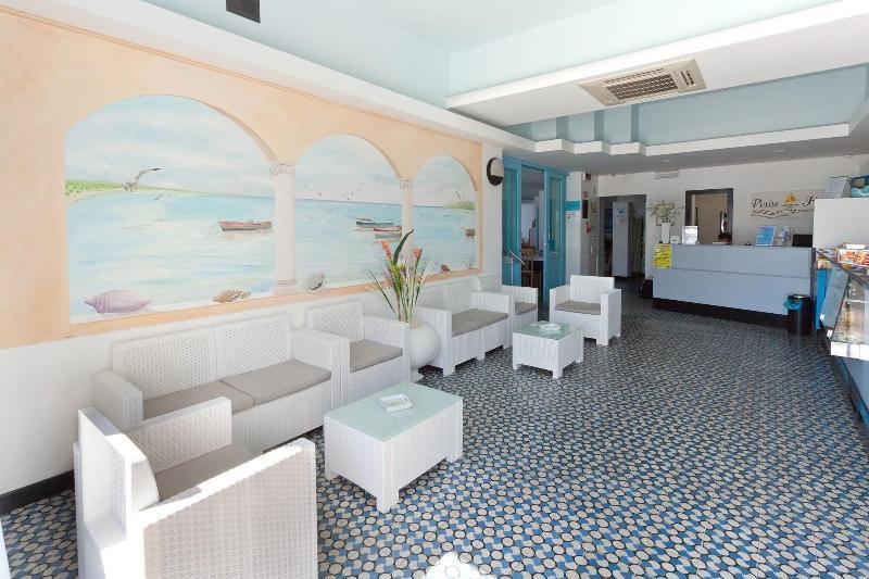 Hotel Petite Fleur Alba Adriatica Bagian luar foto