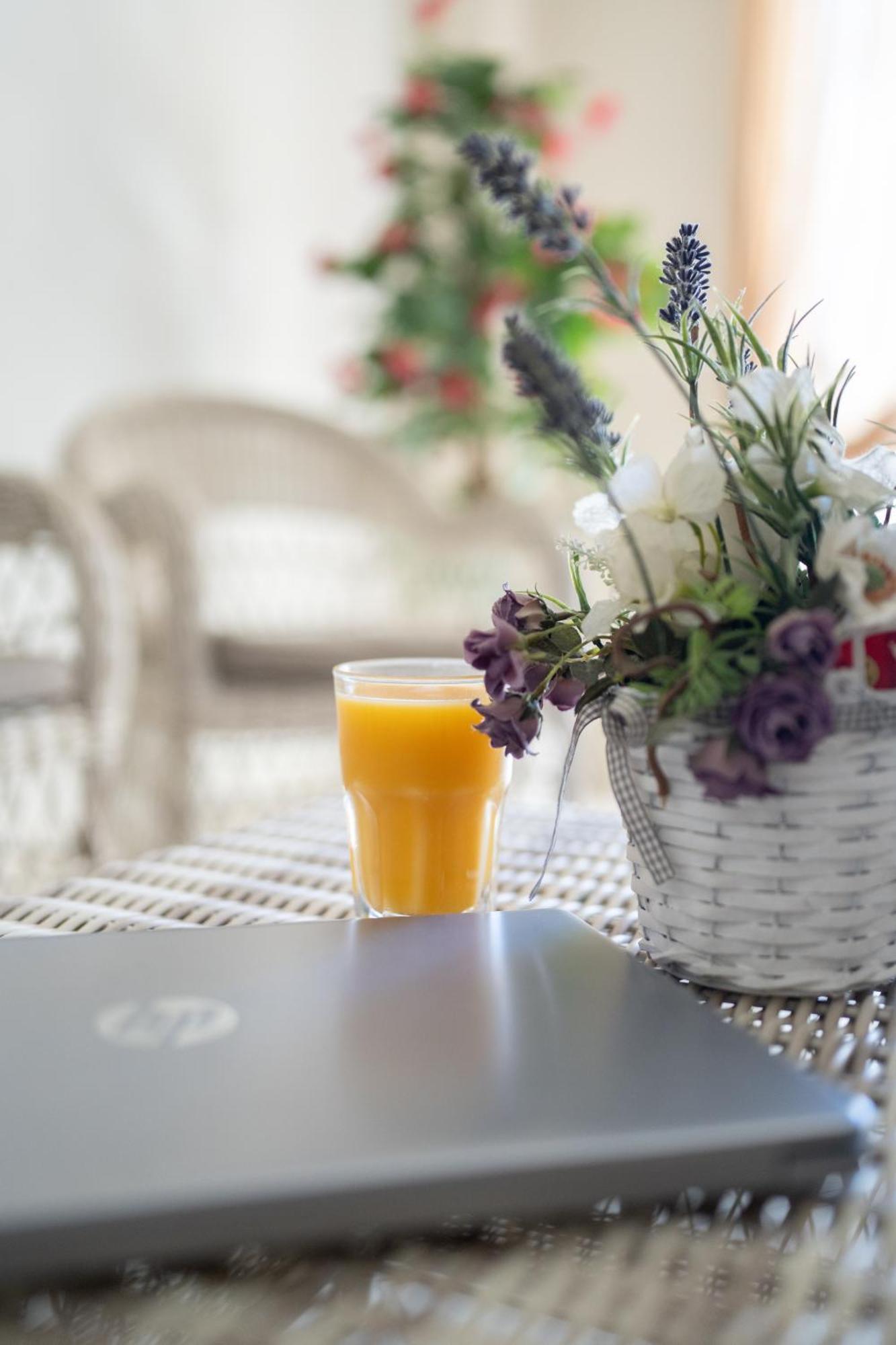 Hotel Petite Fleur Alba Adriatica Bagian luar foto